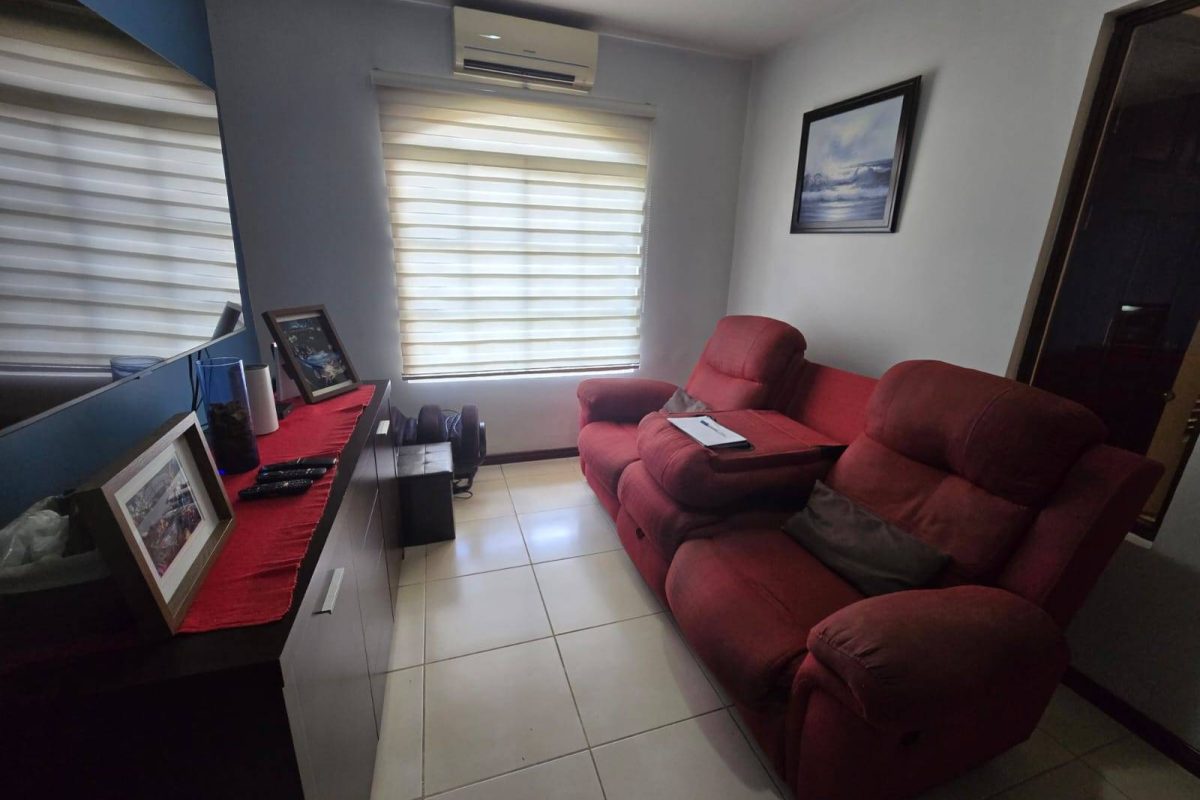 u984-WhatsApp-Image-2025-08-03-at-11.46.16-AM-6