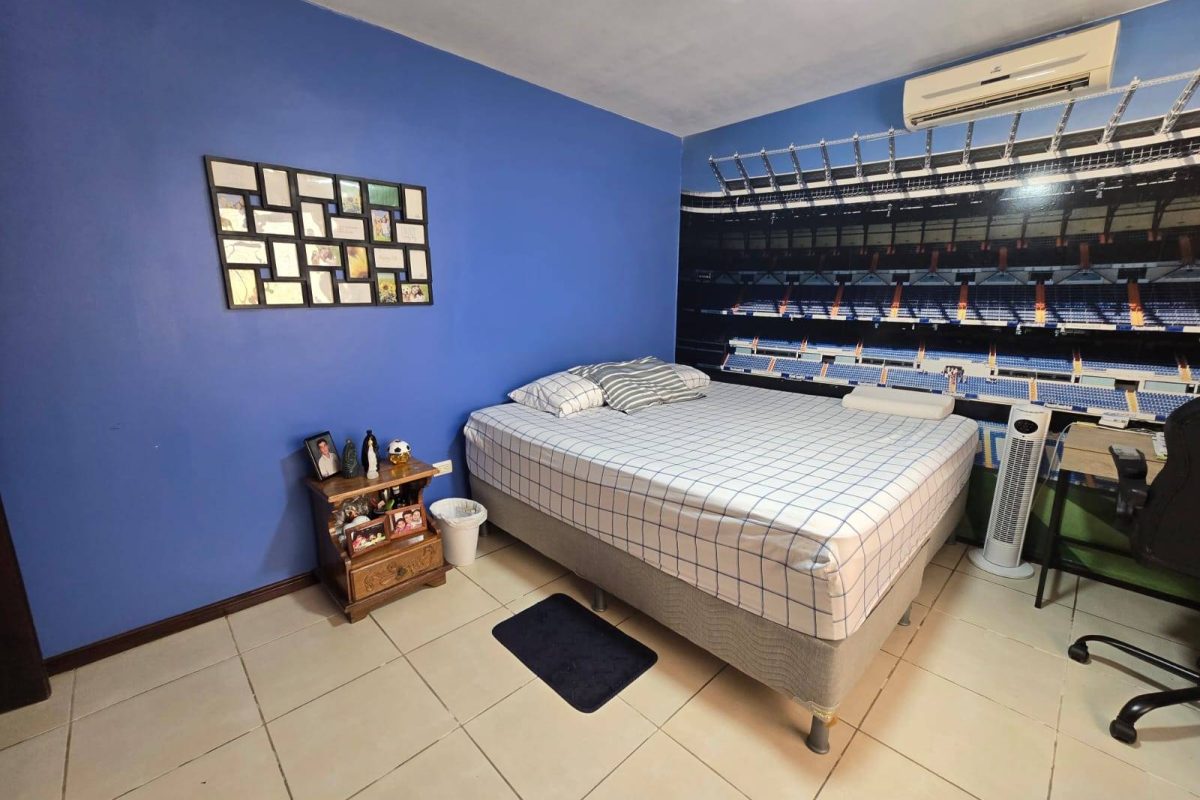 u984-WhatsApp-Image-2025-08-03-at-11.46.18-AM-4