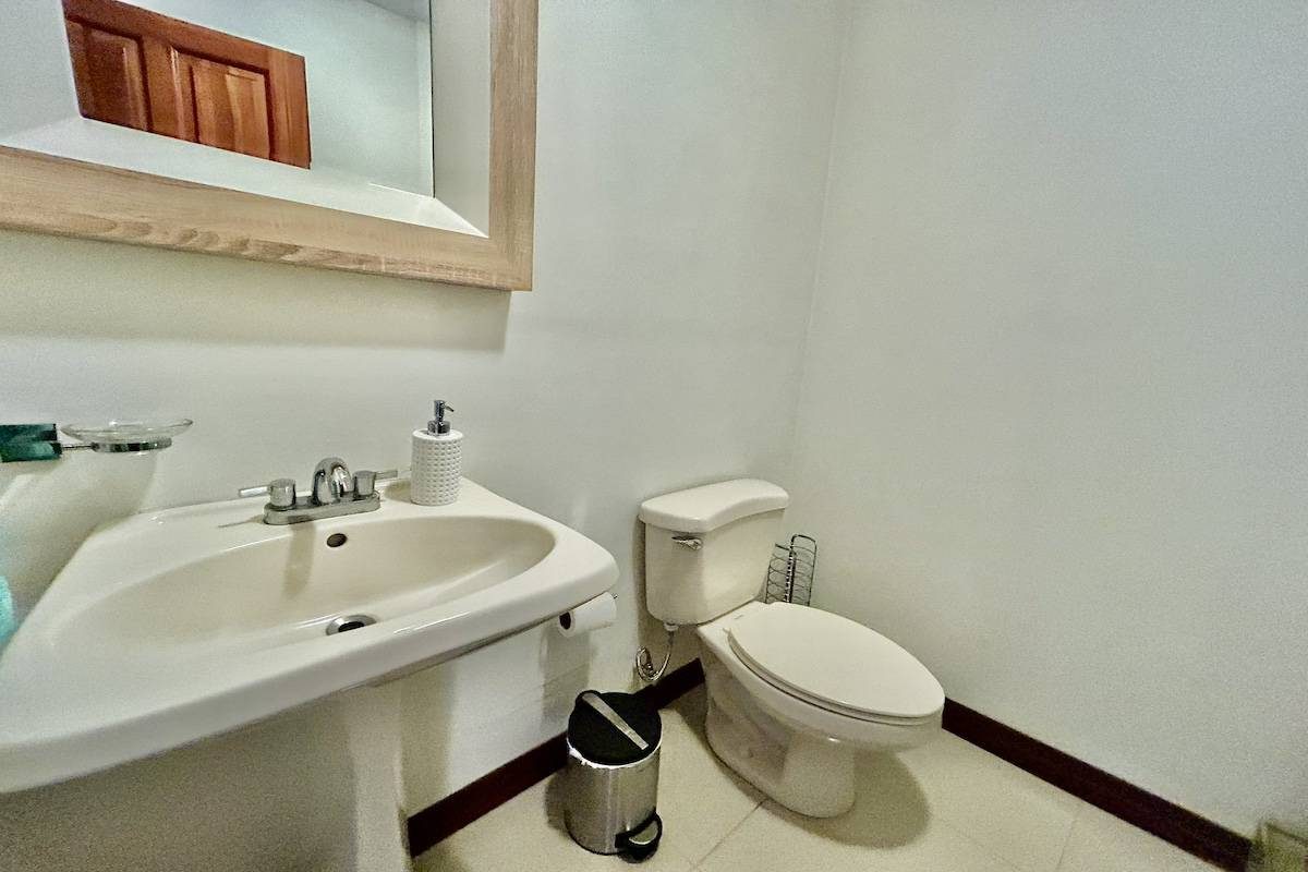 venta-vende-casa-condominio-jardin-pinares-curridabat-monica-lopez-keller-williams65